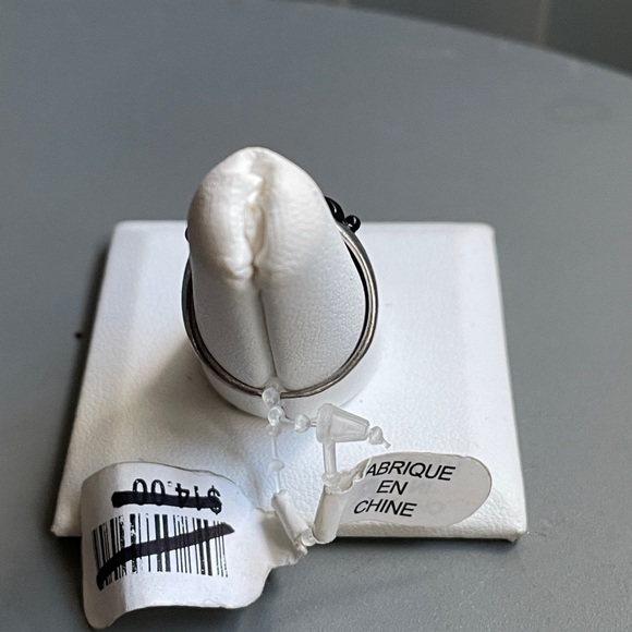 Free People Silver Tone Onyx Dome Ring, Size 8, NWT - Picture 6 of 13